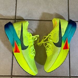 Nike ZoomX Vaporfly Next% 3 Fast Pack Racing Running Shoes DV4129-700 Men’s